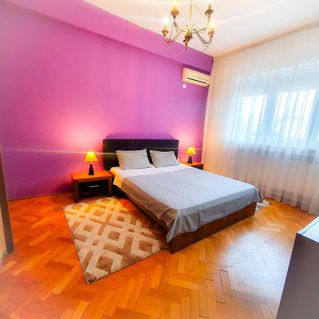 City Center Apartment Bucharest Exterior photo