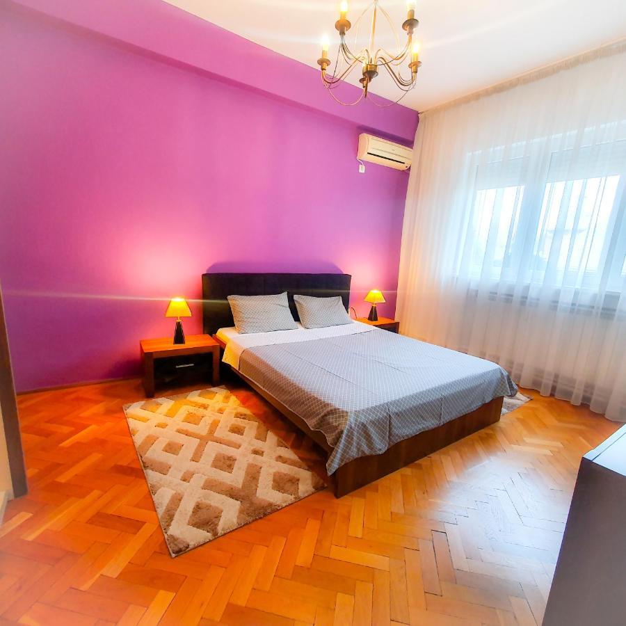 City Center Apartment Bucharest Exterior photo