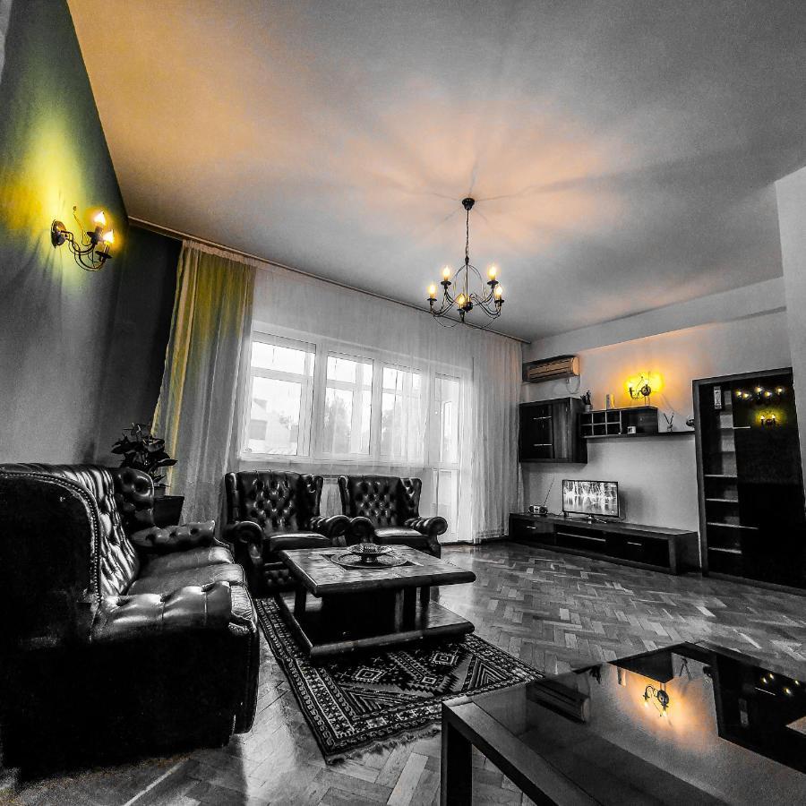City Center Apartment Bucharest Exterior photo