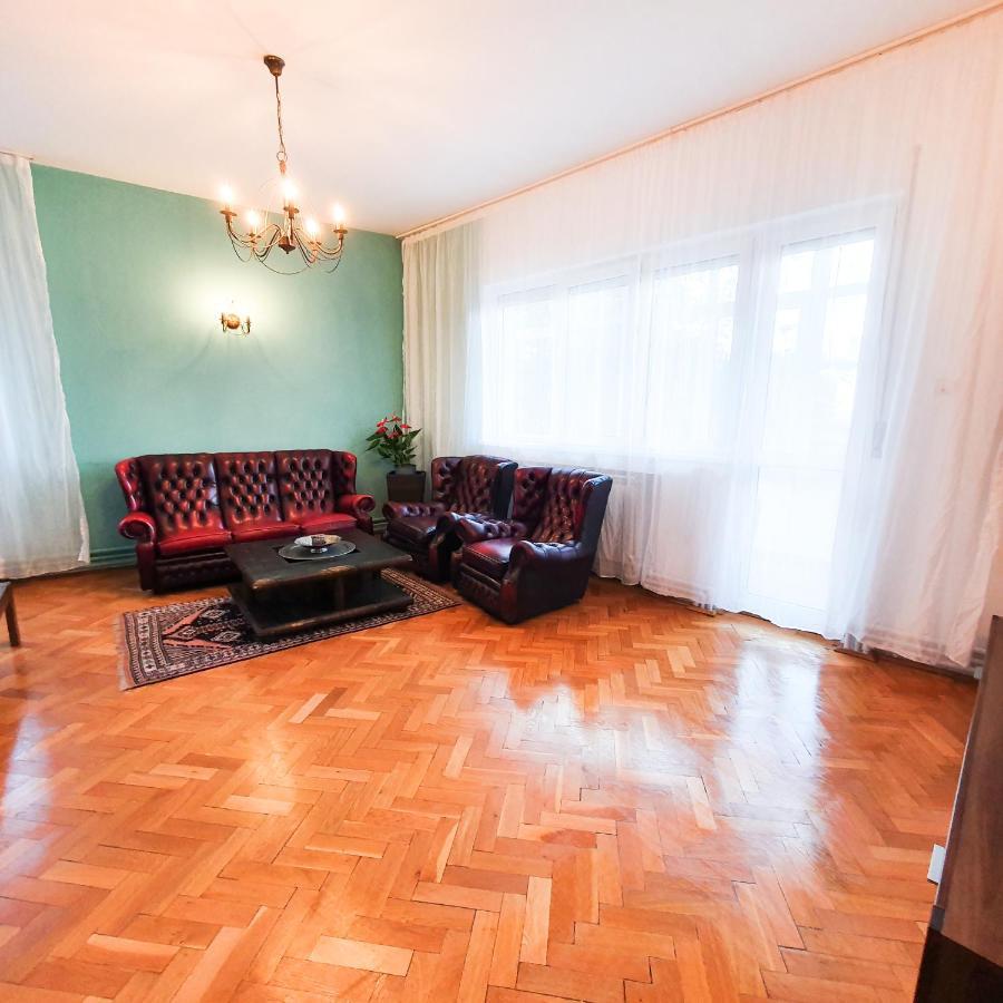 City Center Apartment Bucharest Exterior photo